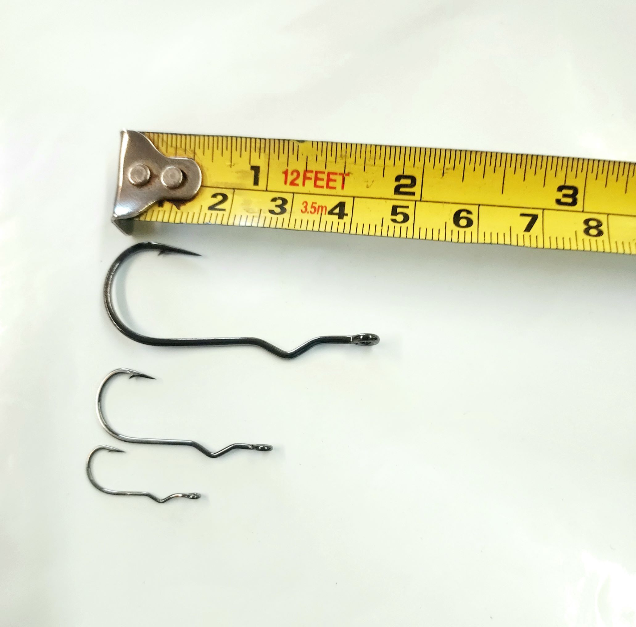 2, 4 or 6 size fishing hooks are the best hooks for crappie fishing