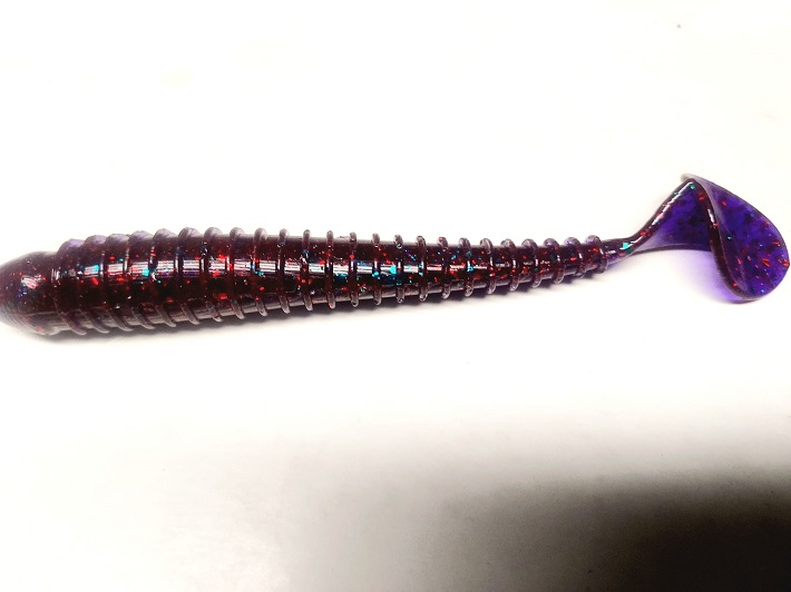 Swimbait Ribbed with paddle tail 3.3 Inch twisted torpedo jr - Get Hooked  Magic Baits
